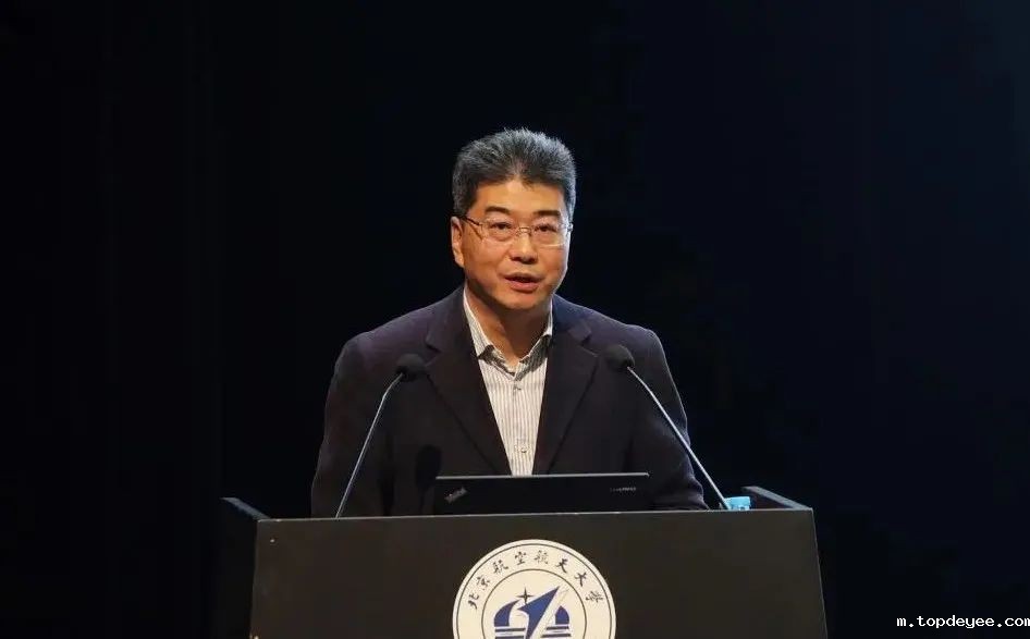 教育部高等教育司司长吴岩:扎实推进高等教育数字化战略行动