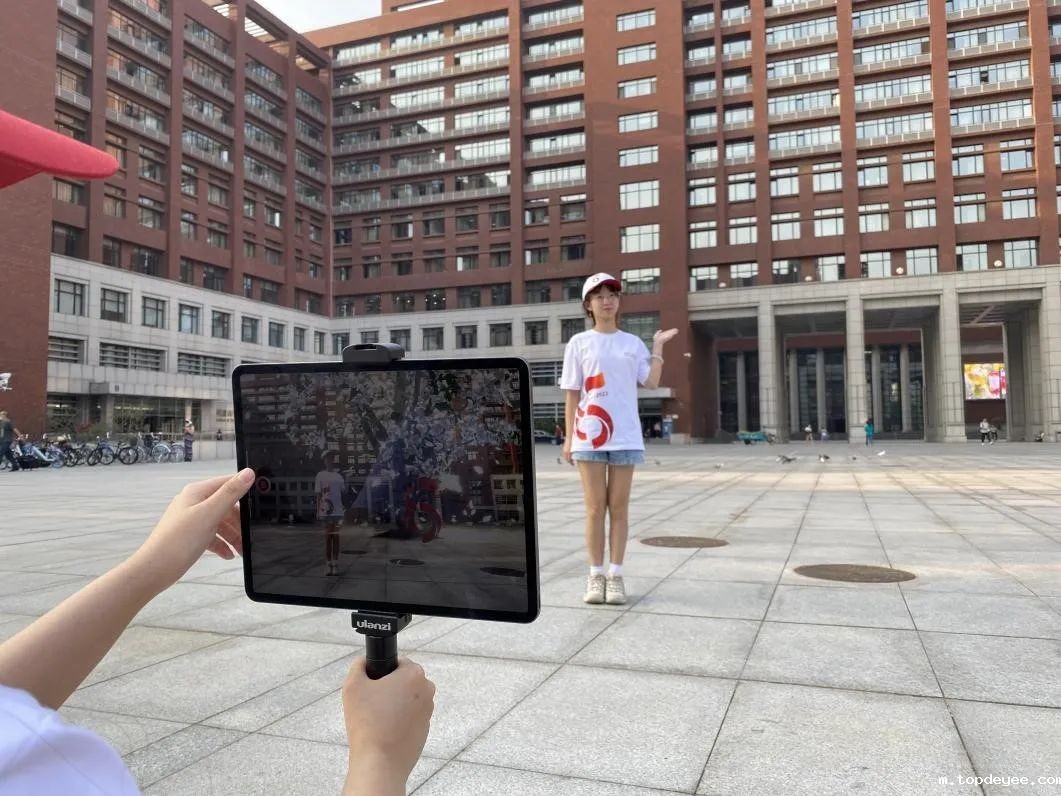AR技术加持数字庆典广场亮相中国人民大学八十五周年校庆!