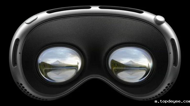 苹果正考虑为廉价Vision Pro配备较低分辨率显示屏